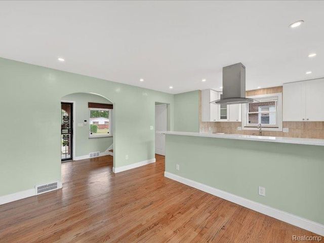 14044 Woodmont Avenue, Detroit, MI 48227