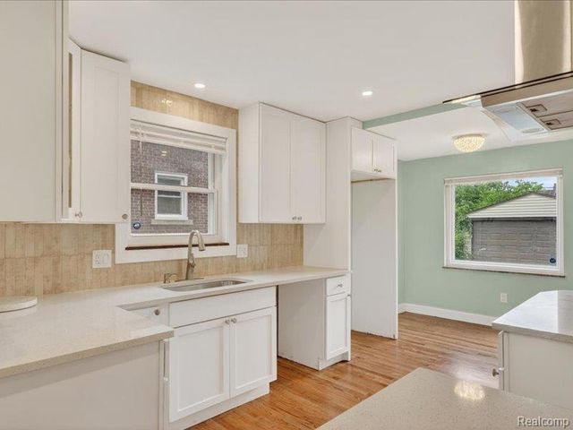 14044 Woodmont Avenue, Detroit, MI 48227