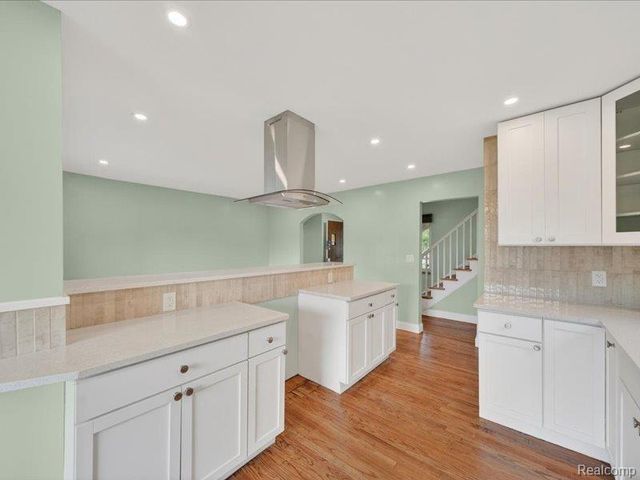 14044 Woodmont Avenue, Detroit, MI 48227