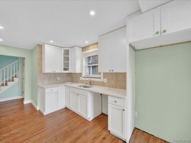 14044 Woodmont Avenue, Detroit, MI 48227