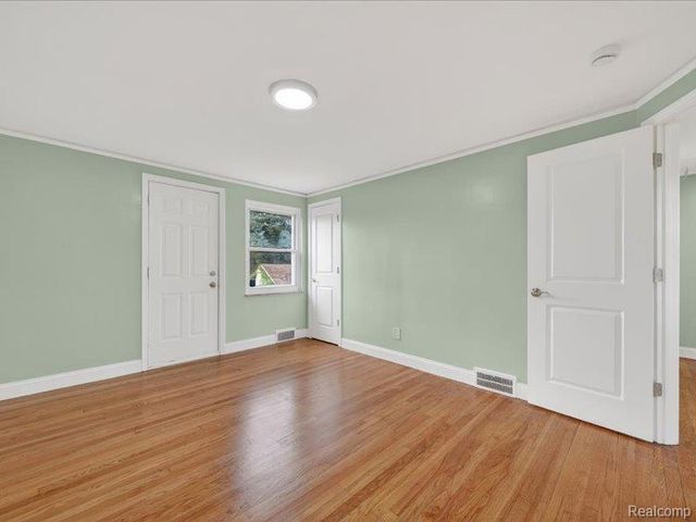 14044 Woodmont Avenue, Detroit, MI 48227