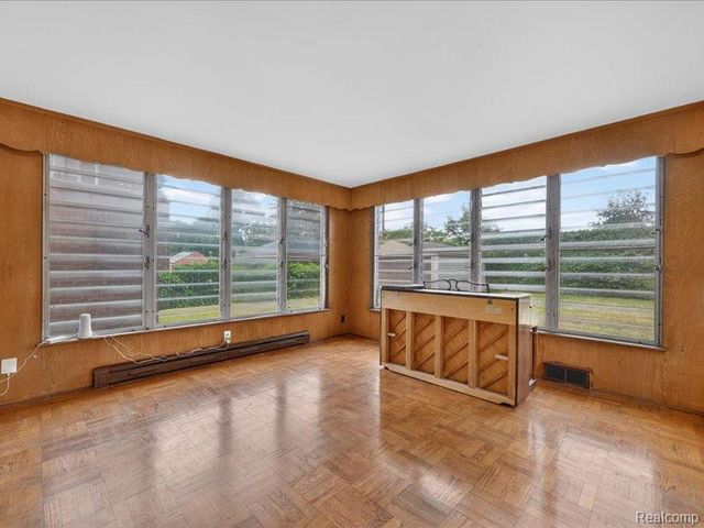 14044 Woodmont Avenue, Detroit, MI 48227