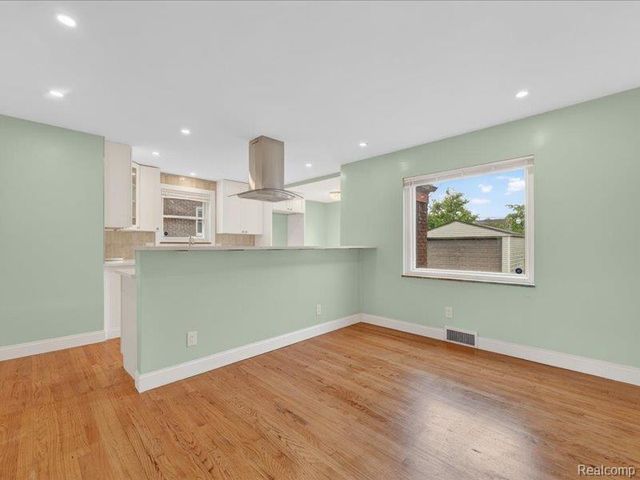 14044 Woodmont Avenue, Detroit, MI 48227