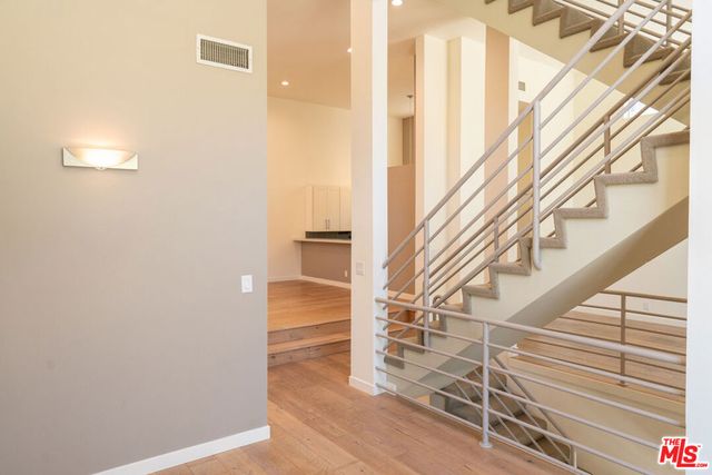 633 Museum Drive, Los Angeles, CA 90065