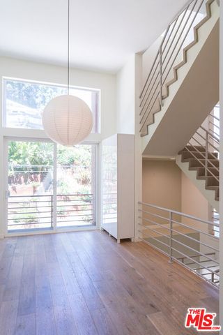 633 Museum Drive, Los Angeles, CA 90065