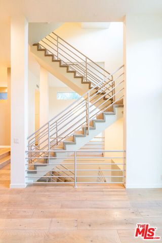 633 Museum Drive, Los Angeles, CA 90065