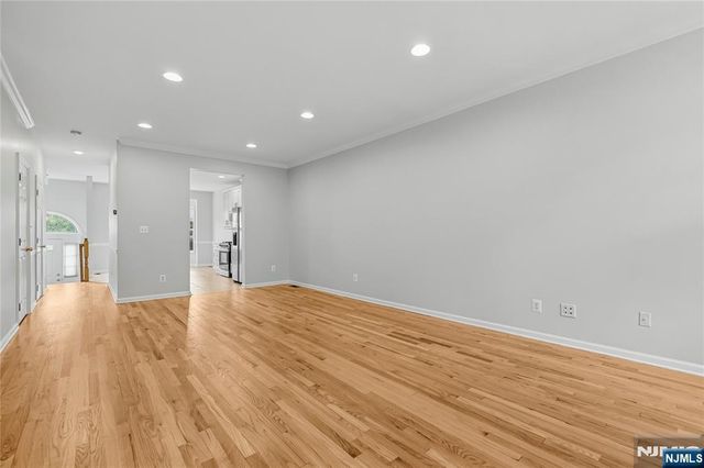 567 Coventry Drive, Nutley, NJ 07110