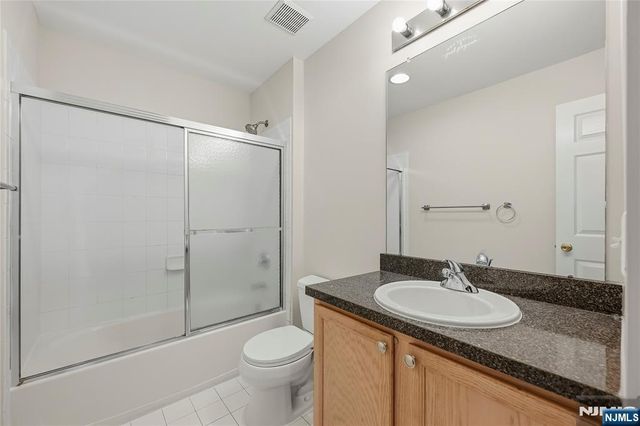 567 Coventry Drive, Nutley, NJ 07110