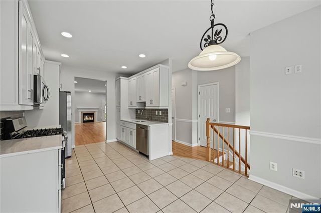 567 Coventry Drive, Nutley, NJ 07110