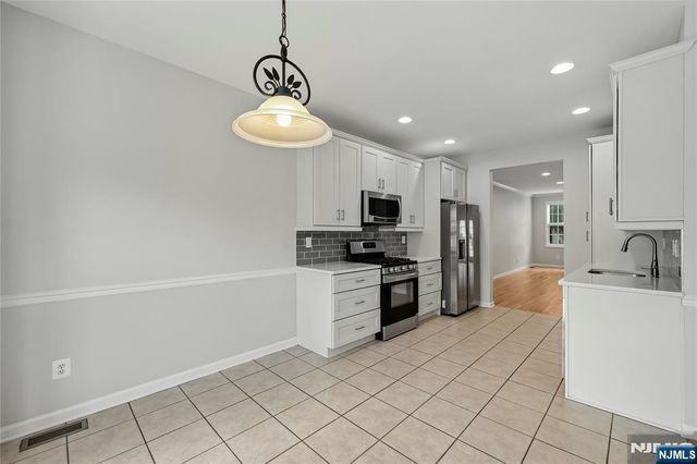 567 Coventry Drive, Nutley, NJ 07110