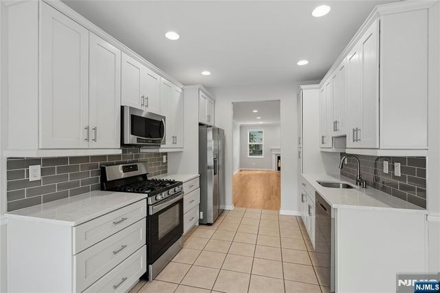 567 Coventry Drive, Nutley, NJ 07110