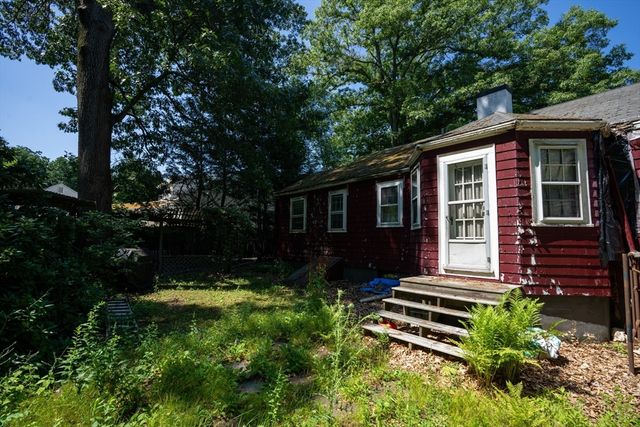 35 Coolidge Park, Wakefield, MA 01880