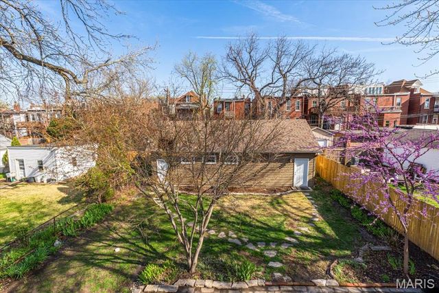 3425 Halliday Avenue, St Louis, MO 63118