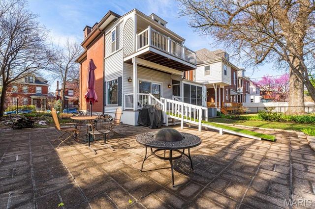 3425 Halliday Avenue, St Louis, MO 63118