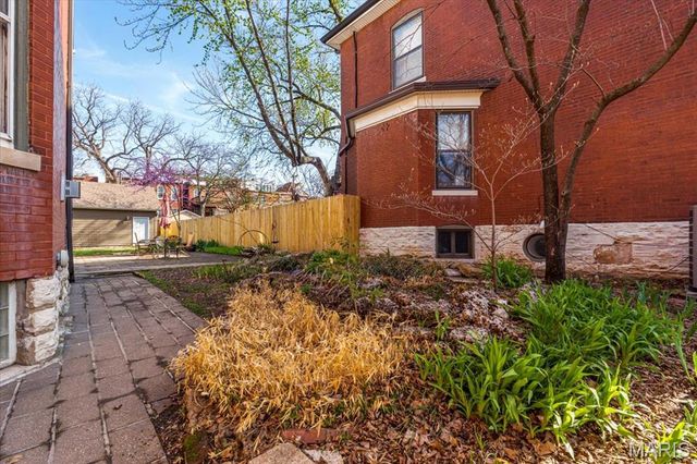 3425 Halliday Avenue, St Louis, MO 63118