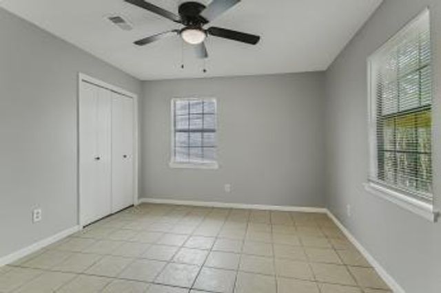 403 Edmond ST, Taylor, TX 76574