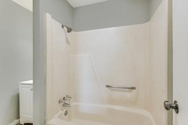 403 Edmond ST, Taylor, TX 76574