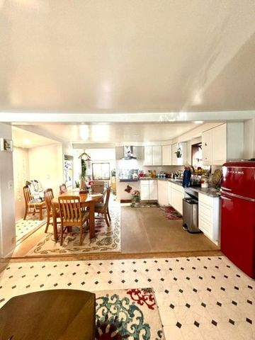 424 W 3rd Ave, Colville, WA 99114