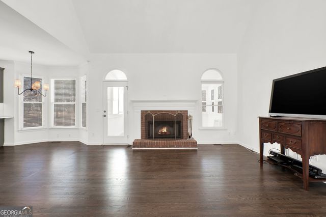 135 Vine Creek Place, Acworth, GA 30101