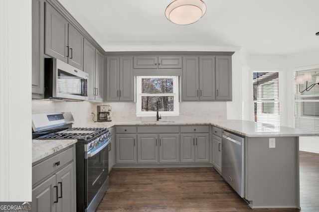 135 Vine Creek Place, Acworth, GA 30101