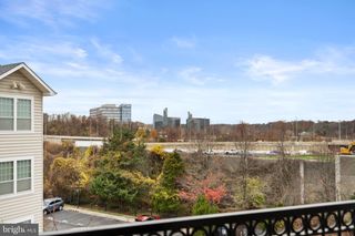 1570 SPRING GATE DR #7406, Mclean, VA 22102