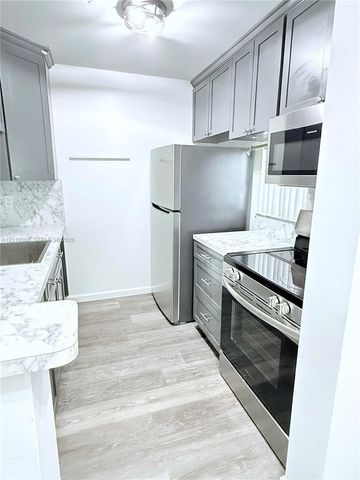 7900 NW 50th St 303, Lauderhill, FL 33351