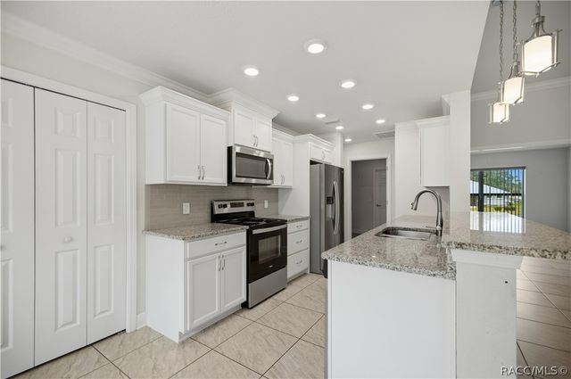 836 E Epsom Court, Hernando, FL 34442