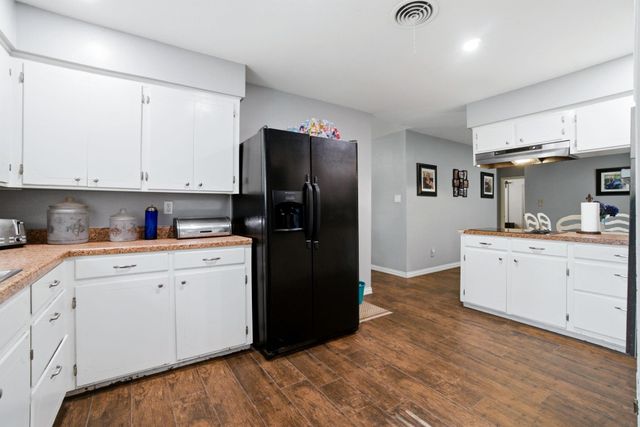 6161 Woodland Lakes Loop, Willis, TX 77378
