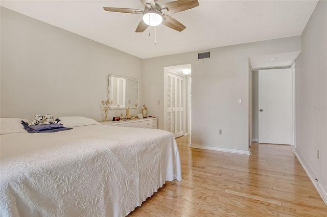 1532 PELICAN POINT DRIVE BA139, Sarasota, FL 34231