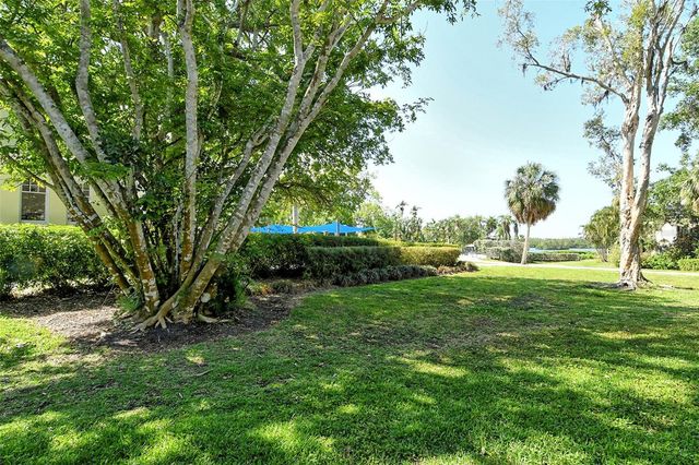 1532 PELICAN POINT DRIVE BA139, Sarasota, FL 34231