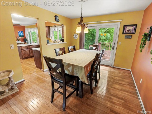 8614 Meadowland Court, York Charter Township, MI 48176