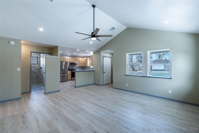 120 E 7th Street, Chelsea, OK 74016