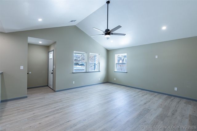 120 E 7th Street, Chelsea, OK 74016