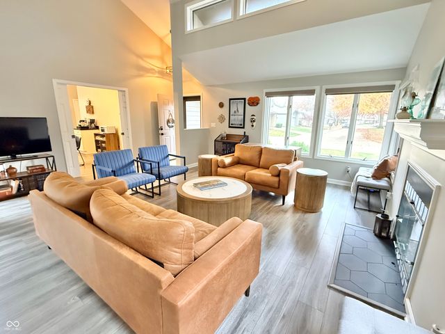 707 Carya Square, Columbus, IN 47201