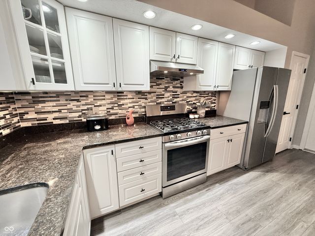 707 Carya Square, Columbus, IN 47201