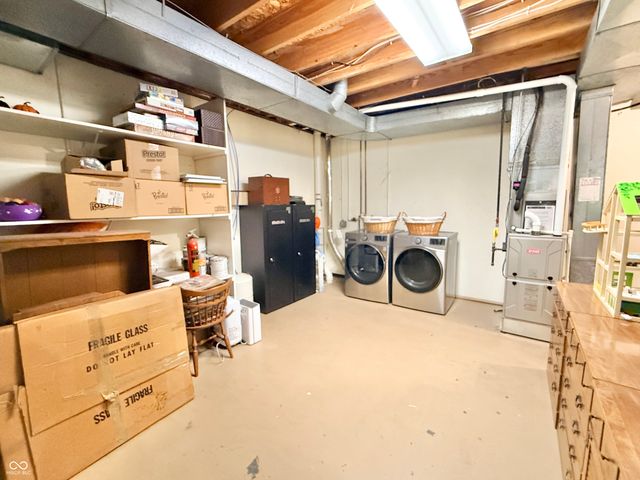 707 Carya Square, Columbus, IN 47201