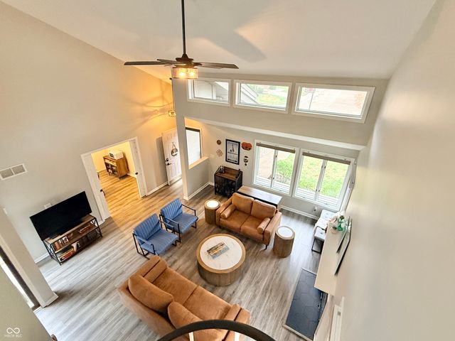 707 Carya Square, Columbus, IN 47201