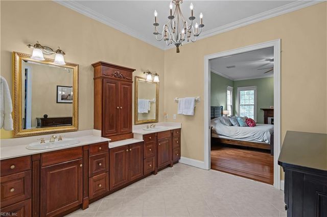 1097 Caton DR, Virginia Beach, VA 23454