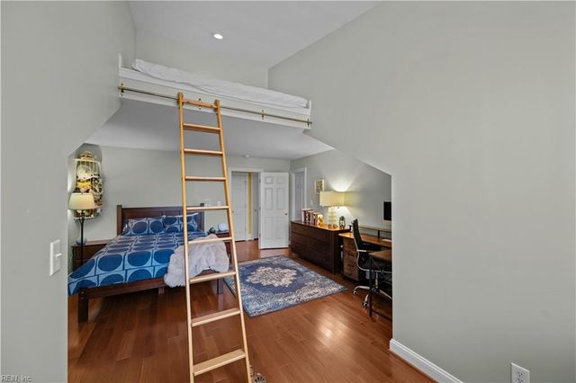 1097 Caton DR, Virginia Beach, VA 23454