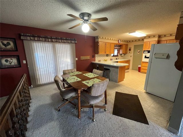 214 6th St, Burlington, CO 80807