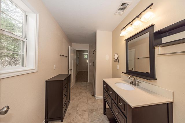 400 Unit A Oak Knob DR A, Wimberley, TX 78676