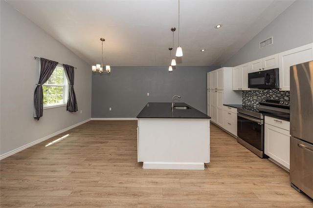 400 Unit A Oak Knob DR A, Wimberley, TX 78676