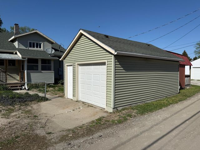2135 4TH Avenue, Council Bluffs, IA 51501