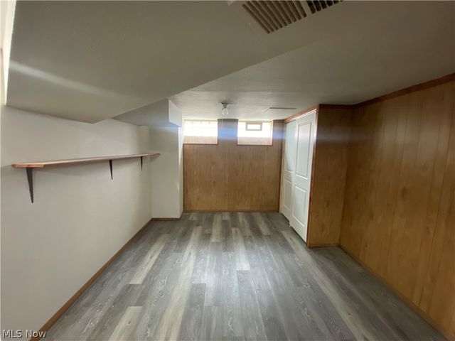 805 E 254th Street, Euclid, OH 44132