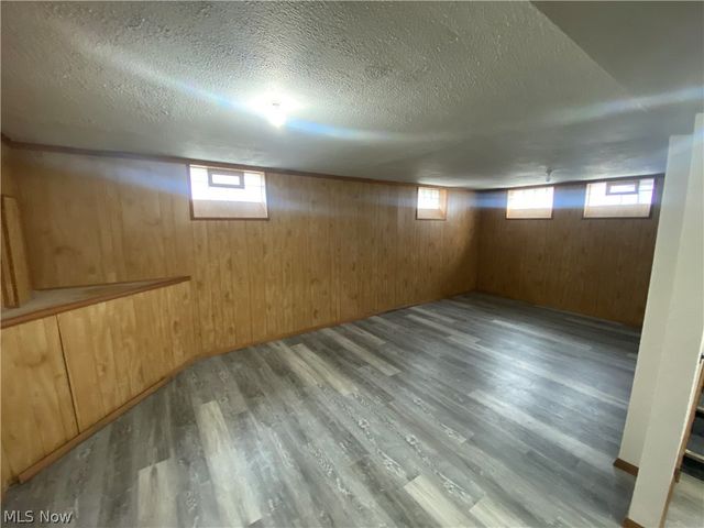 805 E 254th Street, Euclid, OH 44132