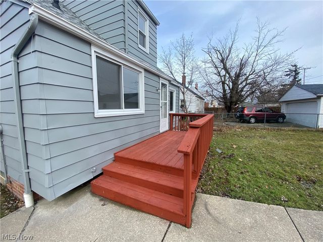 805 E 254th Street, Euclid, OH 44132