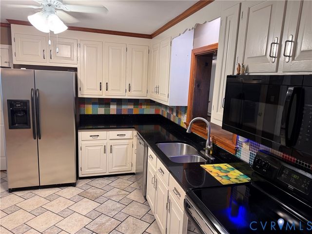 7146 Creighton Rd, Mechanicsville, VA 23111