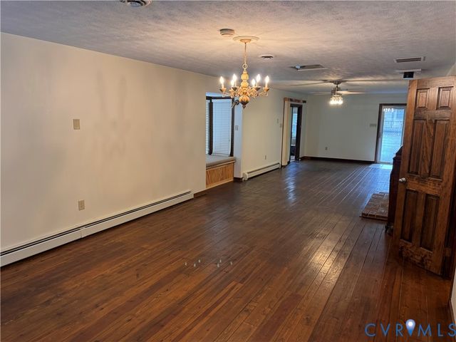 7146 Creighton Rd, Mechanicsville, VA 23111