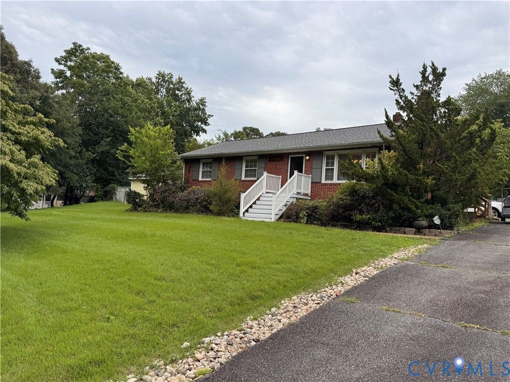 7146 Creighton Rd, Mechanicsville, VA 23111