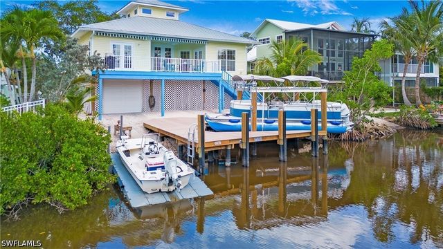 1296 Grand Canal DR, Naples, FL 34110